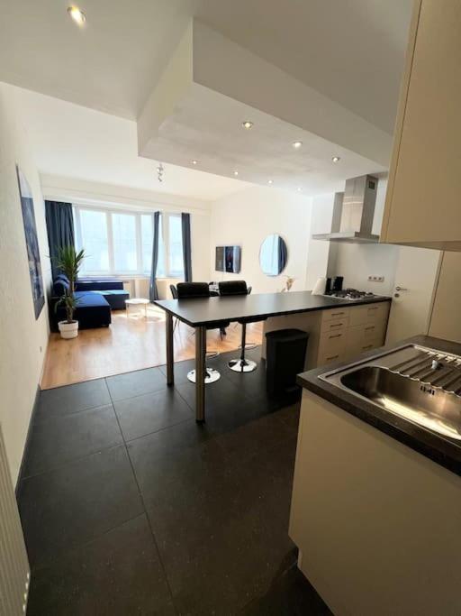 Amazing Flat-Center Of Brussels Apartment Exterior photo
